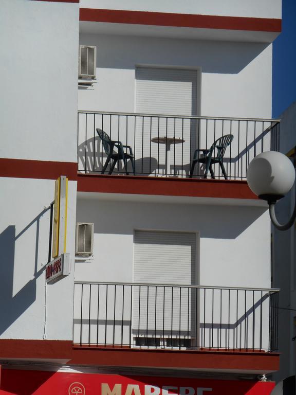 Hostal Paco Pepe โกนิล เด ลาฟรอนเตรา ภายนอก รูปภาพ